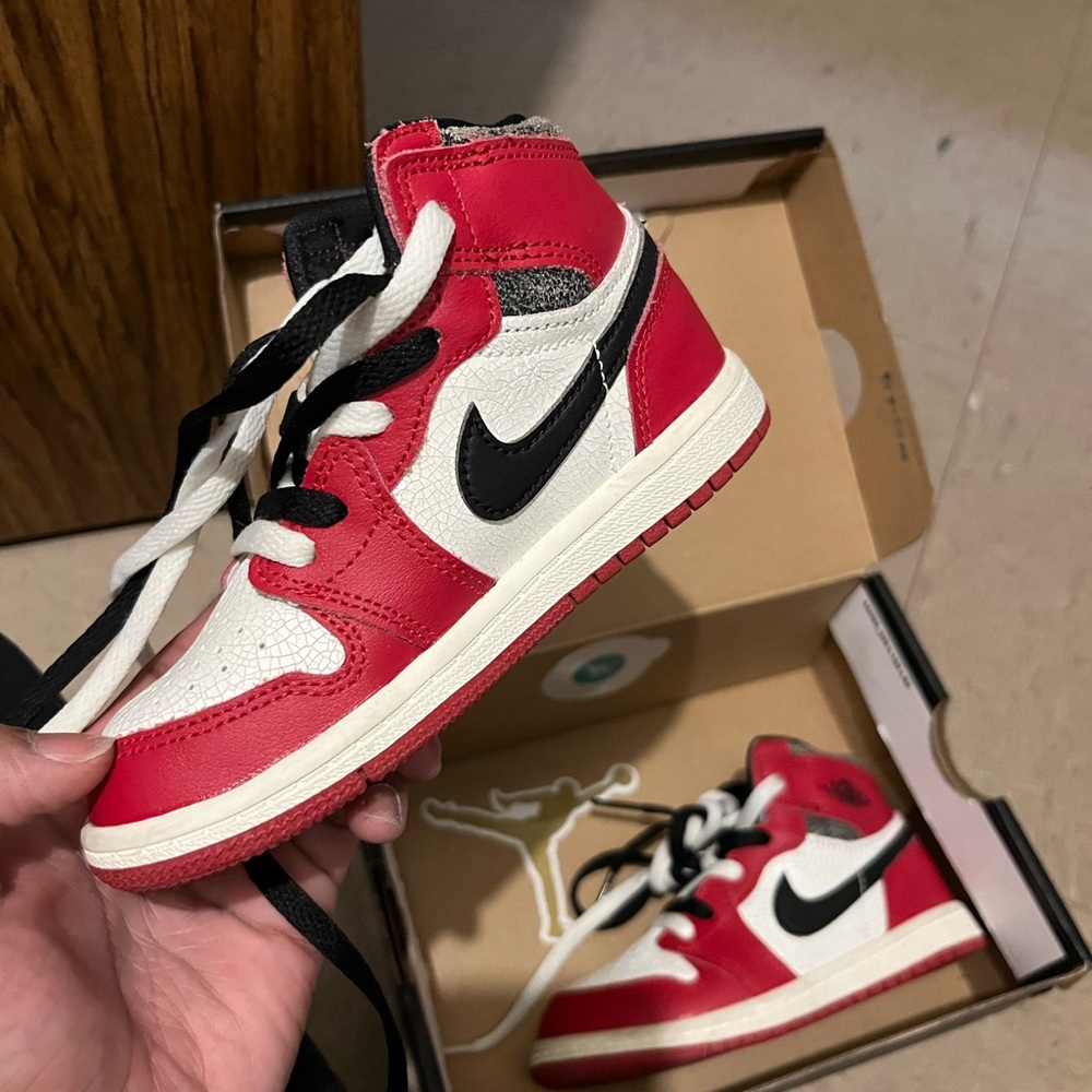 Retro 1 high OG red/black,white